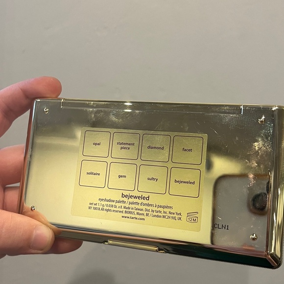 Tarte bejeweled eyeshadow palette - Picture 2 of 3